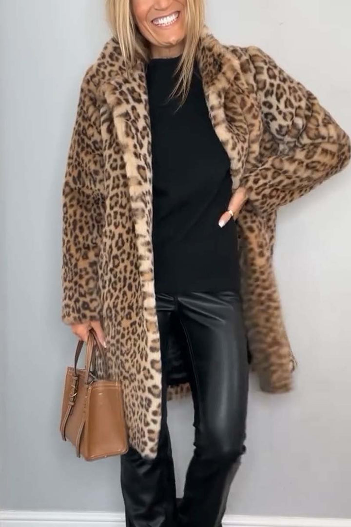 Amara™ | Elegant leopard coat